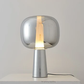 Dizainers galda lampas guļamistabas gultas lampa, mācību telpa, lampas Ziemeļvalstu minimālisma radošo zelta stikla dekorēšana galda lampa E14 led