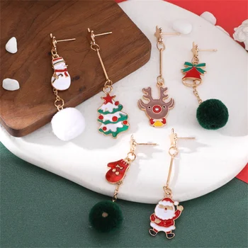 Izsmalcinātu Ziemassvētku Sērijas Auskari Temperaments Dāma Asimetriska Santa Claus Elk Donut Zvaigzne Candy Luncināties Kulons Ornaments